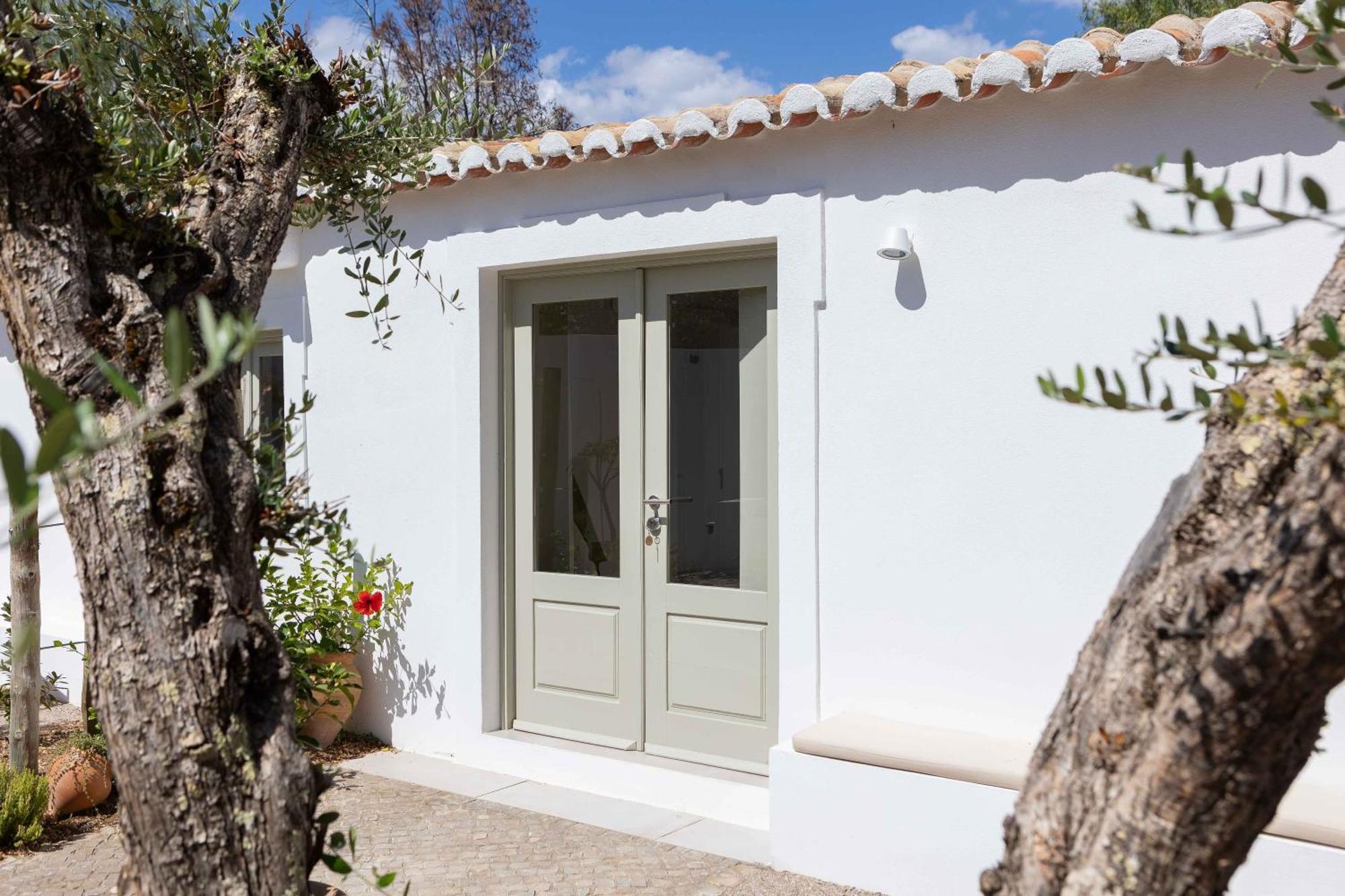 Amago Guesthouse Santa Barbara de Nexe Bagian luar foto