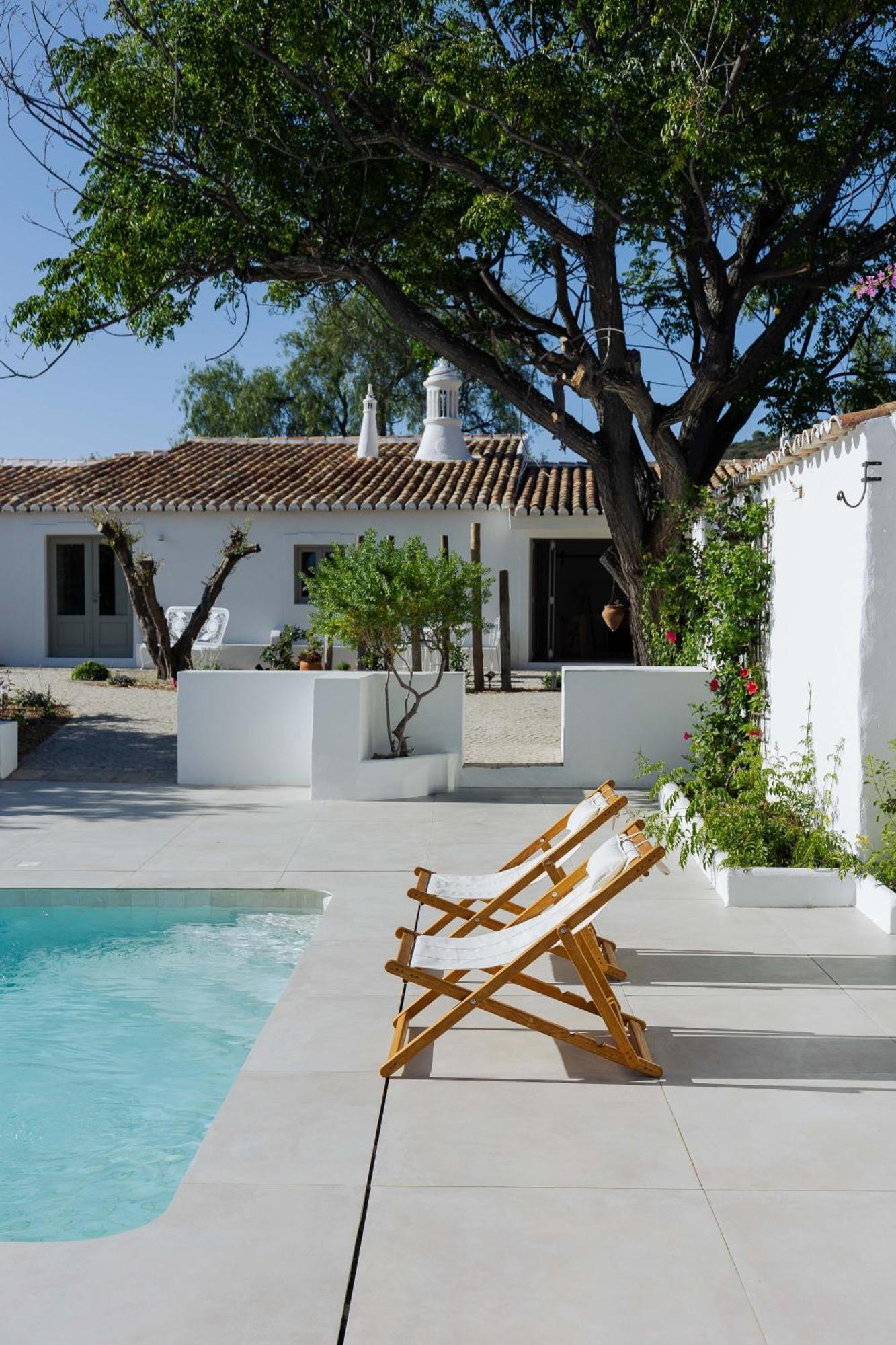 Amago Guesthouse Santa Barbara de Nexe Bagian luar foto